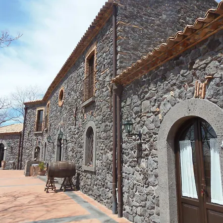 Le Cisterne Dell'etna