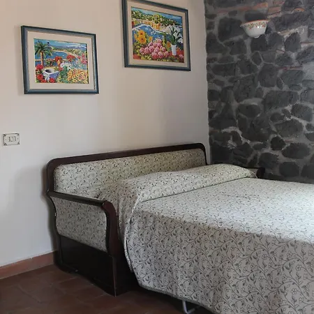 Hotel Le Cisterne Dell'etna Calcerana-Marina