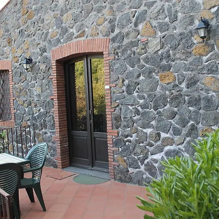 Hotel Le Cisterne Dell'etna