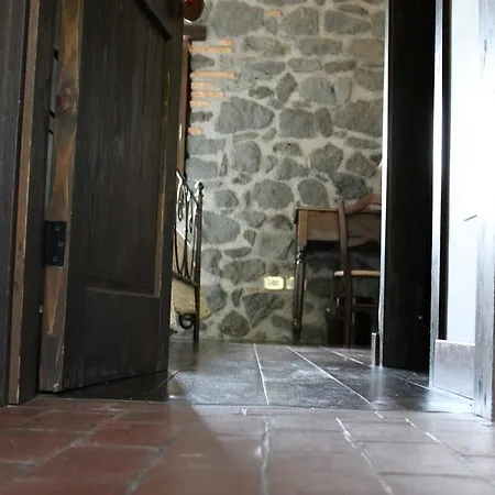 Le Cisterne Dell'etna Calcerana-Marina