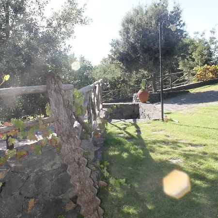 Hotel Le Cisterne Dell'etna Calcerana-Marina