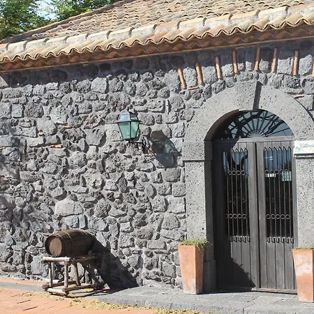 Hotel Le Cisterne Dell'etna Calcerana-Marina