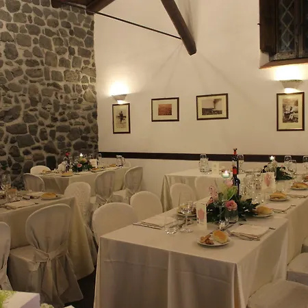 Hotel Le Cisterne Dell'etna